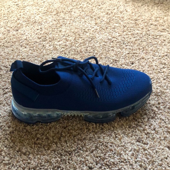 Running Shoes - Picture 4 of 5